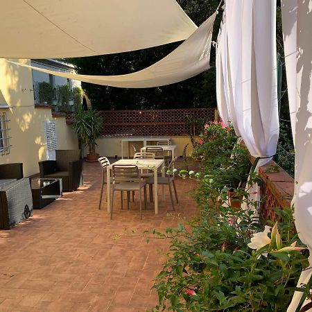 Bed and Breakfast La Terrazza Di Via Elisa Lucca Exteriér fotografie