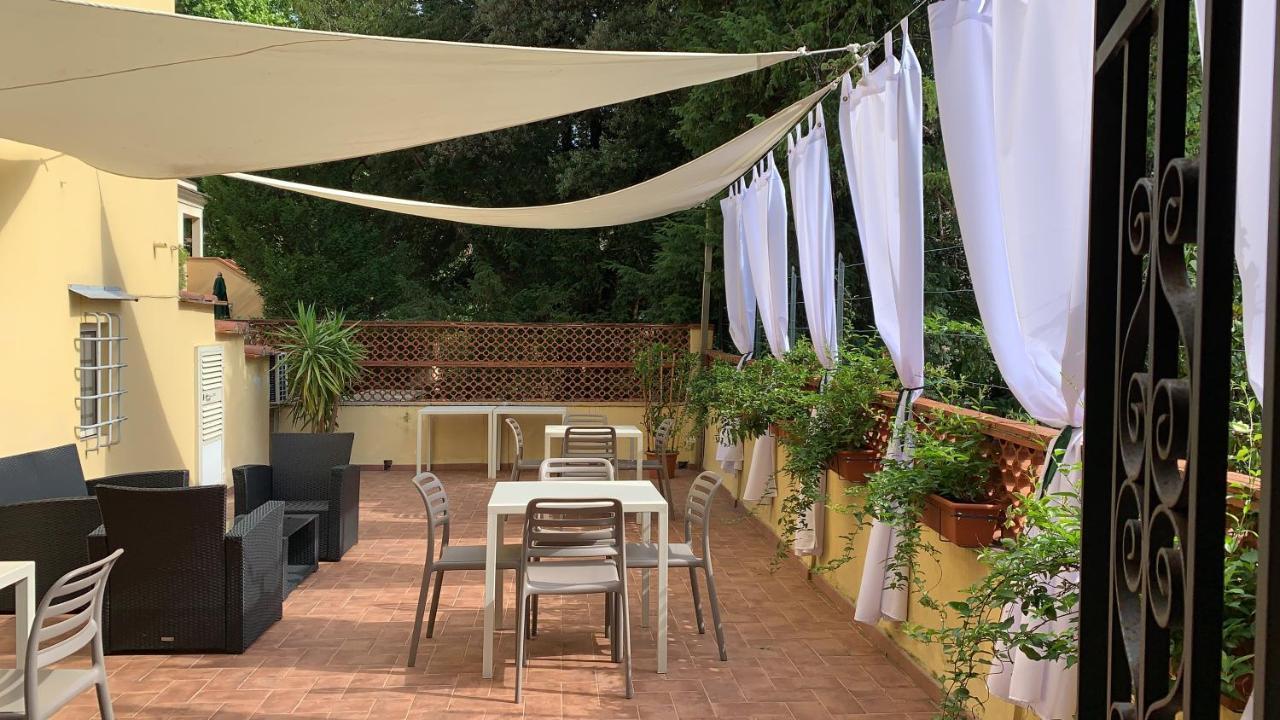Bed and Breakfast La Terrazza Di Via Elisa Lucca Exteriér fotografie