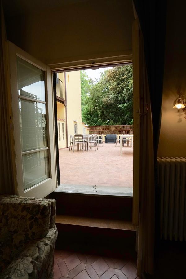 Bed and Breakfast La Terrazza Di Via Elisa Lucca Exteriér fotografie