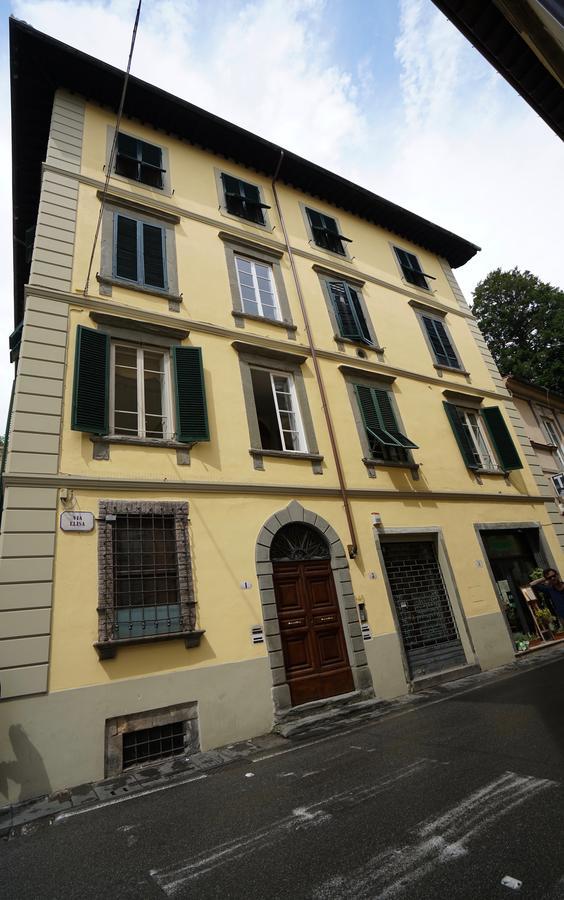 Bed and Breakfast La Terrazza Di Via Elisa Lucca Exteriér fotografie